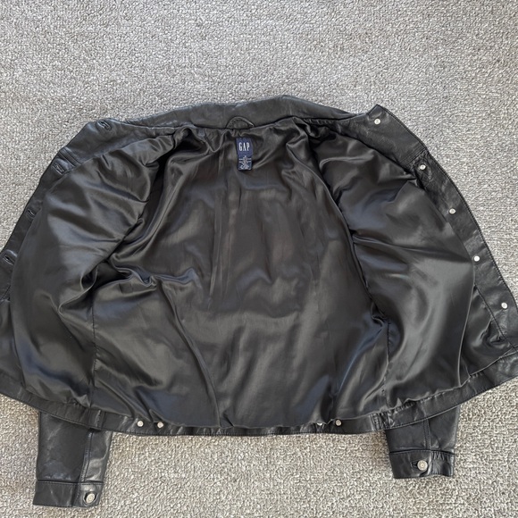 Gap Vintage Trucker Jacket - Picture 9 of 10